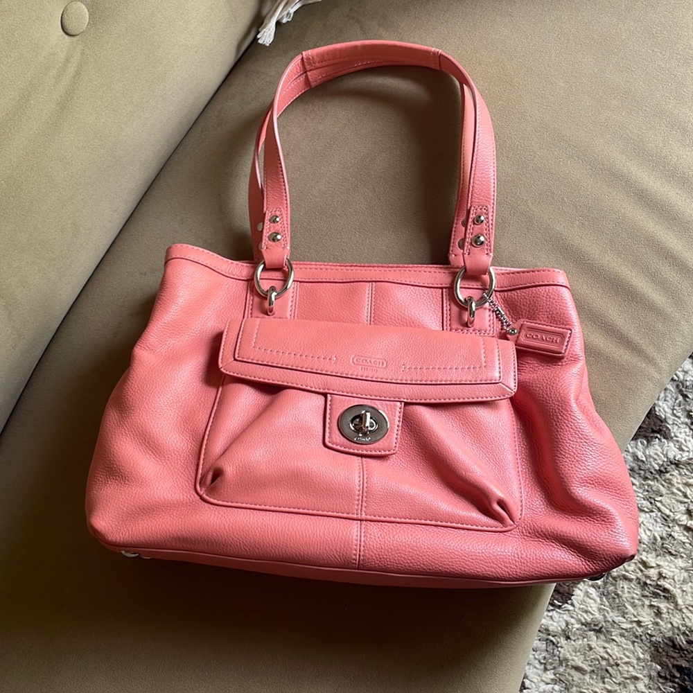 Coach Penelope Carryall